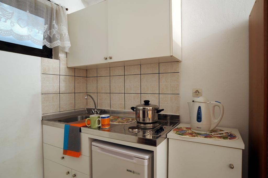 Ferienhaus Elena Agios Georgios  Buitenkant foto