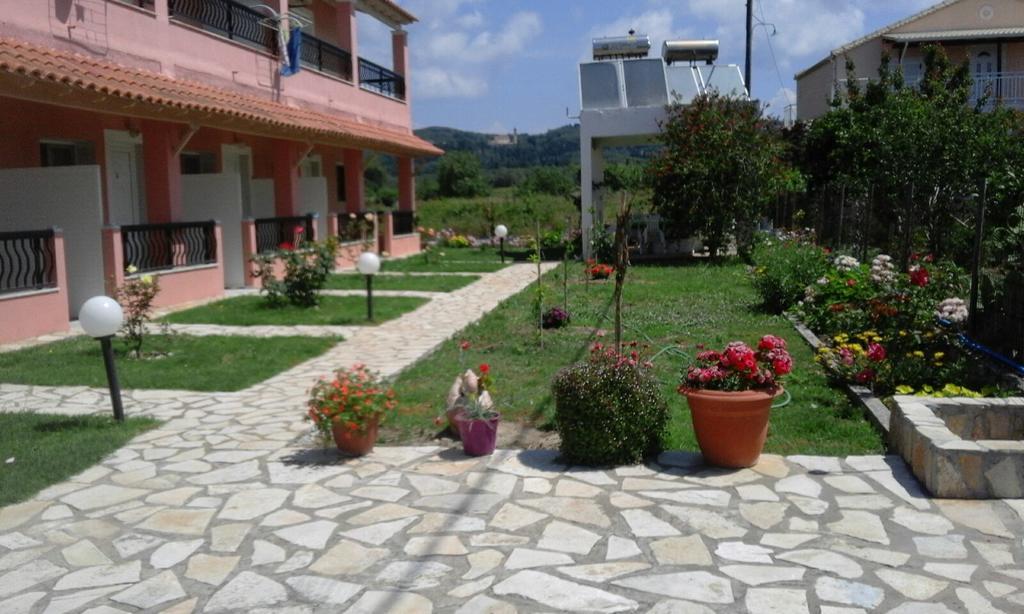 Ferienhaus Elena Agios Georgios  Buitenkant foto