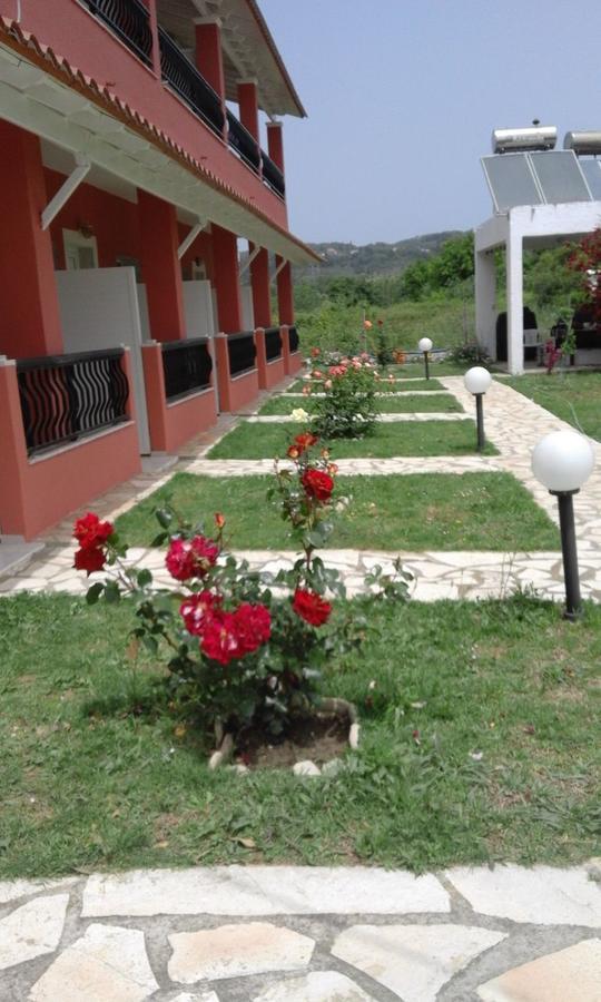 Ferienhaus Elena Agios Georgios  Buitenkant foto